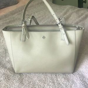Tory Burch Taupe tote- only used a few times. Excellent condition